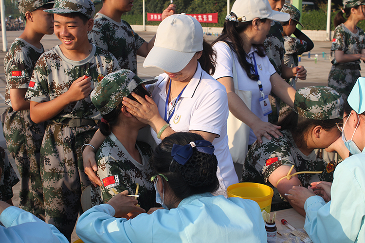 圖片5：鼓勵打氣、克服困難.JPG