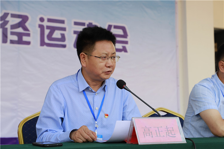 圖片13：鄭州中學校長高正起發(fā)言.JPG