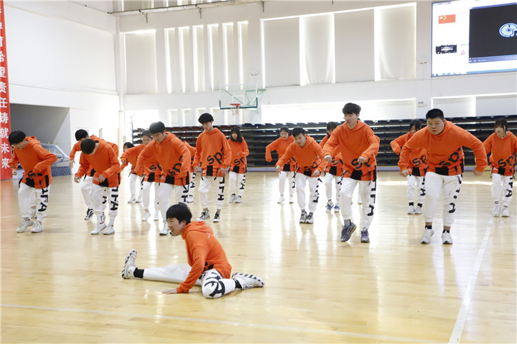 圖片5：信任與鼓勵(lì)，似逐夢(mèng)前行！.JPG