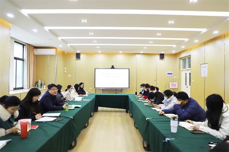 鄭州中學委員、校長助理田玉寶作點評分享.JPG