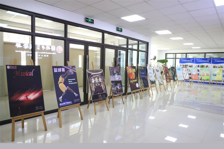 圖片18：原創(chuàng)主題海報(bào)設(shè)計(jì)展.jpg