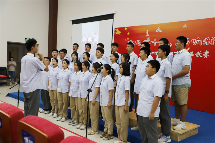 圖片4：高二英語實驗2班《我的祖國》.JPG