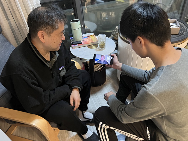 高二中美GAC班學生家長參會.jpg