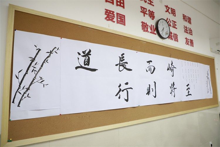圖片9：高二五班主題板報(bào)設(shè)計(jì).JPG