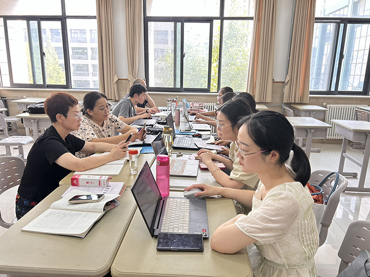 圖片6：集體備課編寫(xiě)單元學(xué)歷案.jpg