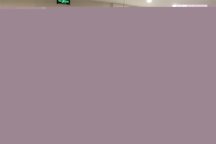 圖片3：參觀創(chuàng)客中心.JPG