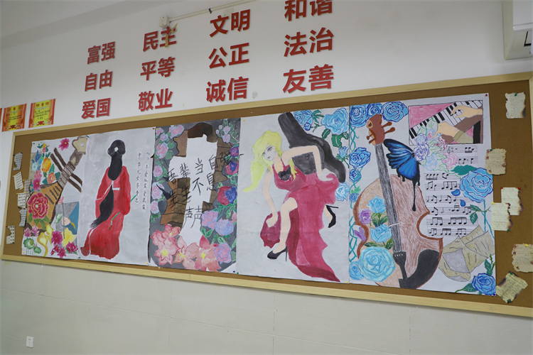 圖片9：高一2班“聲聲不息，中外共鳴”主題設(shè)計(jì).JPG