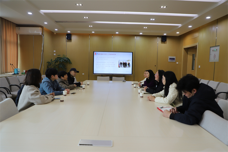 圖片2：座談會(huì)現(xiàn)場(chǎng).JPG
