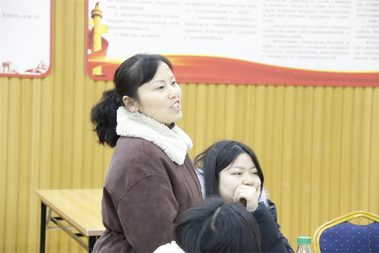 圖片6：齊安敏老師進(jìn)行總結(jié).jpg