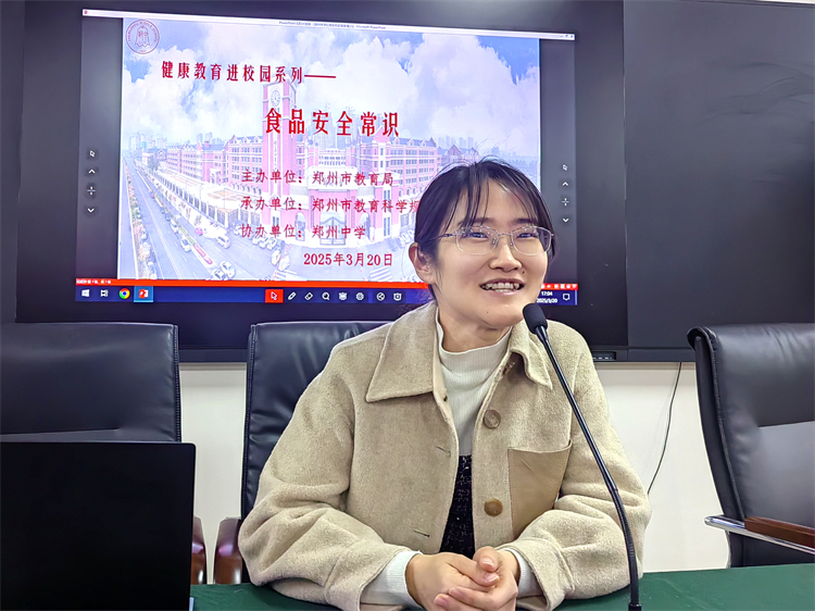 圖片2 姬主任講解.jpg