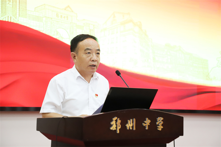 圖8：黨委副書(shū)記李文增宣讀表彰名單.JPG